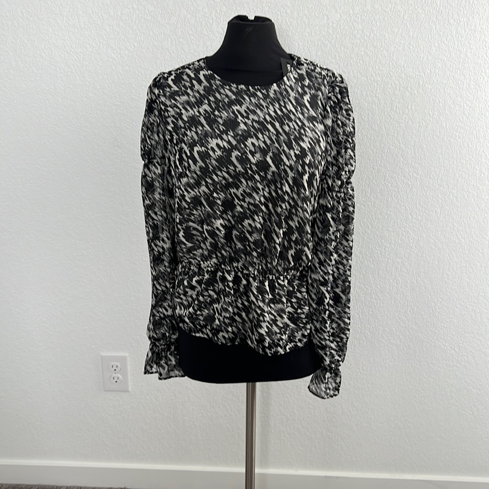 NWT Black/ Gray Longsleeve Peplum